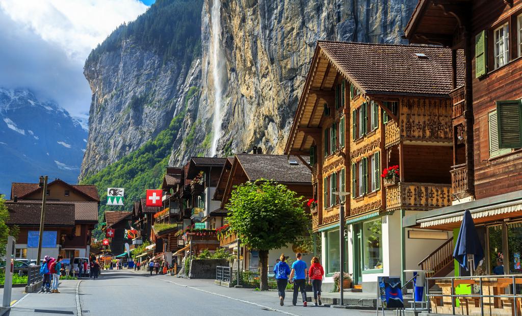 shutterstock_400627330 (1).jpg