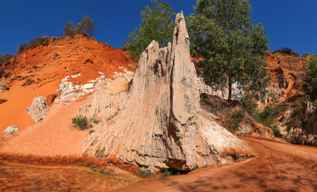 shutterstock_1046841658 (1).jpg