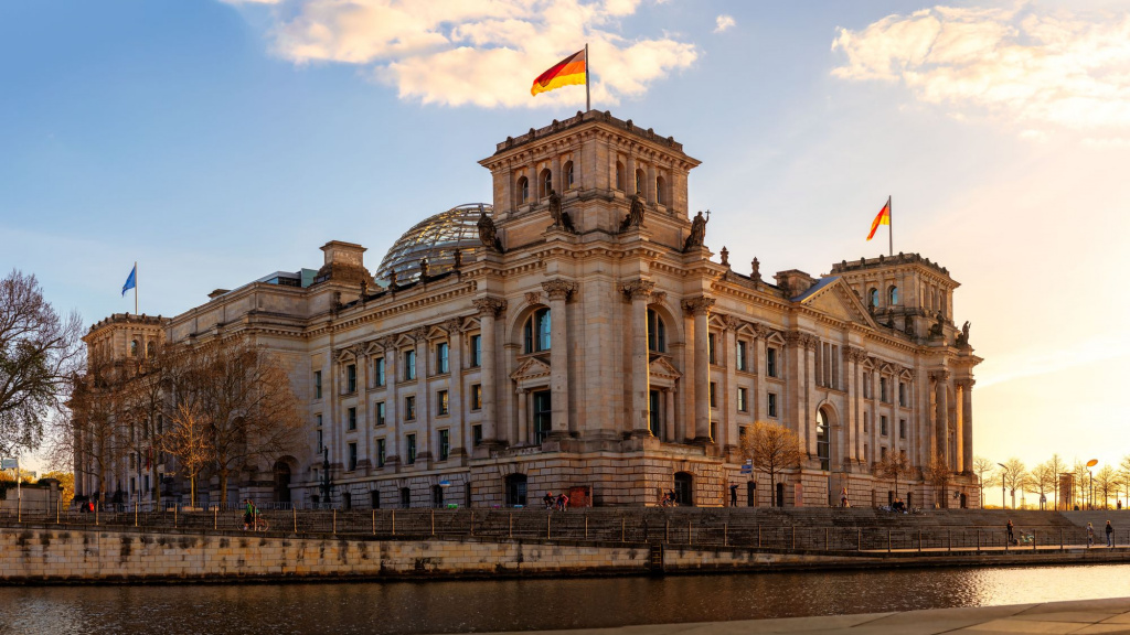 shutterstock_1704564451 (1).jpg